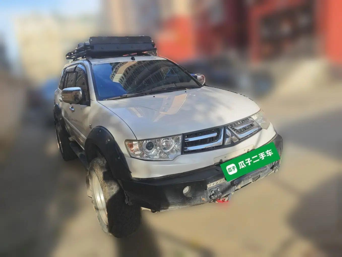Mitsubishi Pajero Sport 2013 3.0L Automatic 4x4 Flagship Edition — миниатюра 3