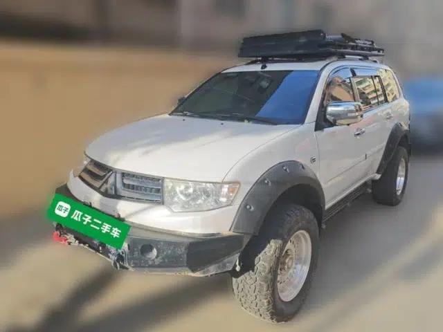 Mitsubishi Pajero Sport 2013 3.0L Automatic 4x4 Flagship Edition