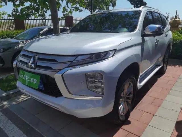 Mitsubishi Pajero Sport
