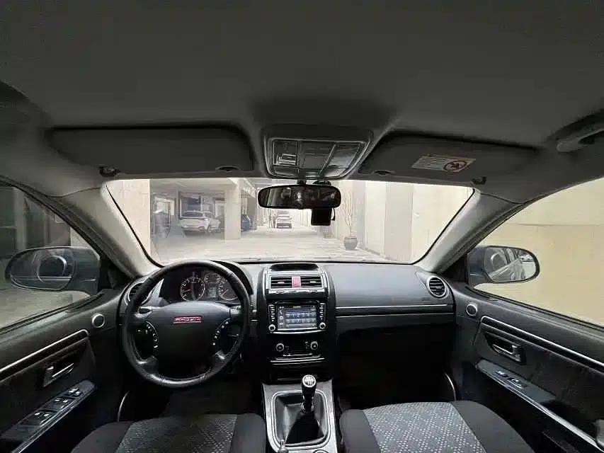 Haval H5 Classic 2015 2.0T Manual 2WD Entry-level — миниатюра 7