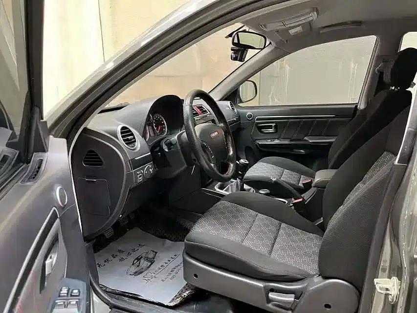 Haval H5 Classic 2015 2.0T Manual 2WD Entry-level — миниатюра 8