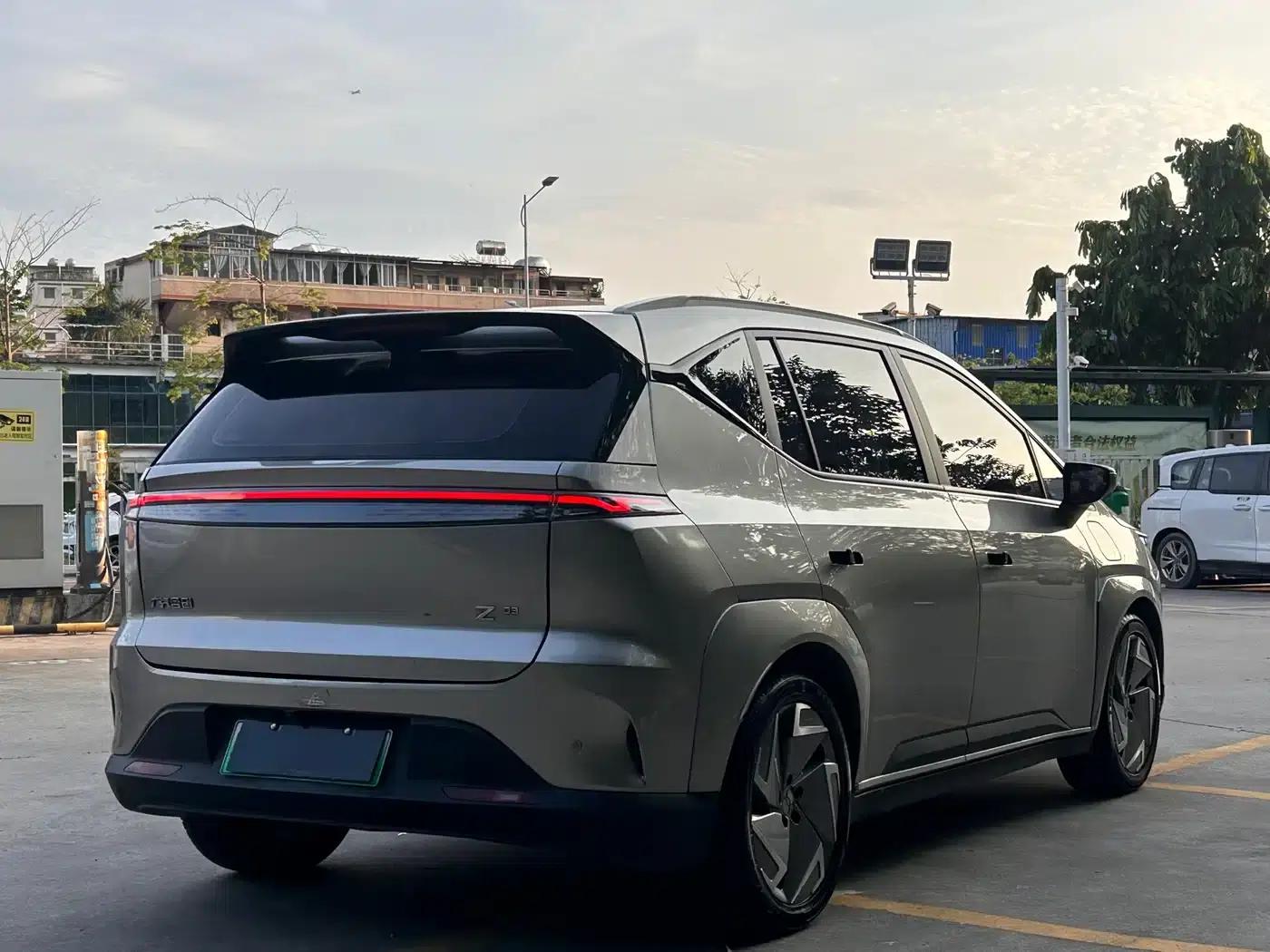 Hycan Z03 2022 Model 510km Trendy Edition 135kW 63.98kWh — миниатюра 4