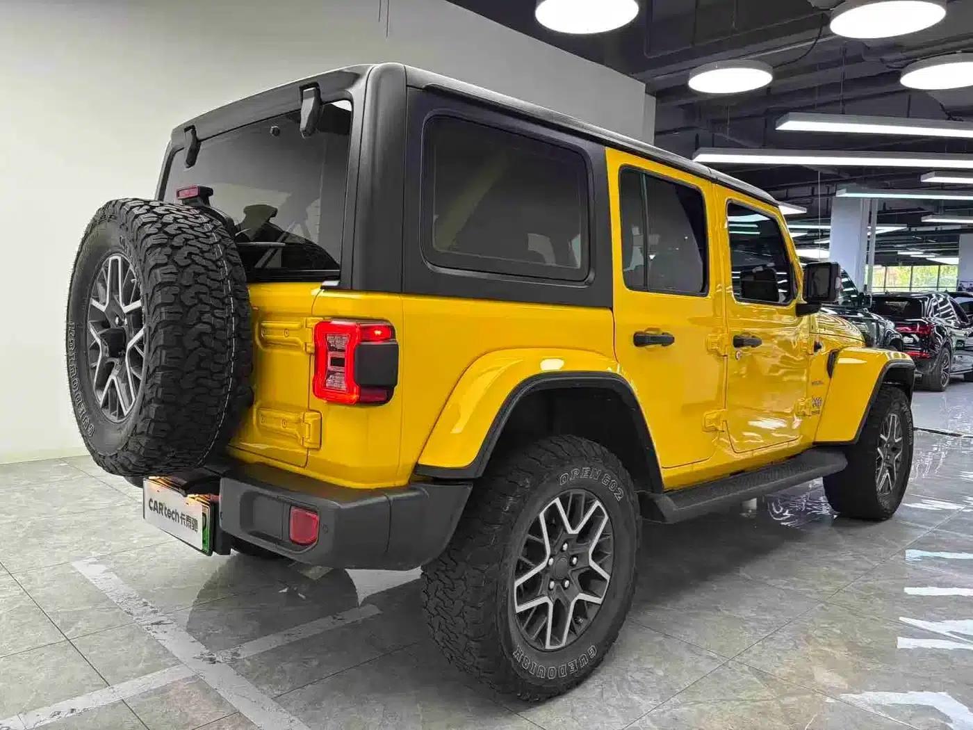 Jeep Wrangler New Energy 2021 Model 4-Door 2.0T 4xe Sahara — миниатюра 4