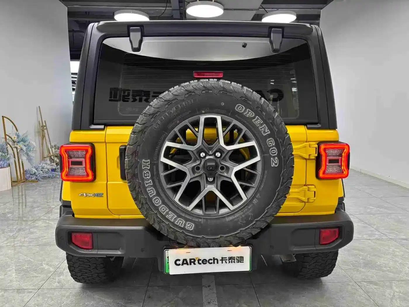 Jeep Wrangler New Energy 2021 Model 4-Door 2.0T 4xe Sahara — миниатюра 5