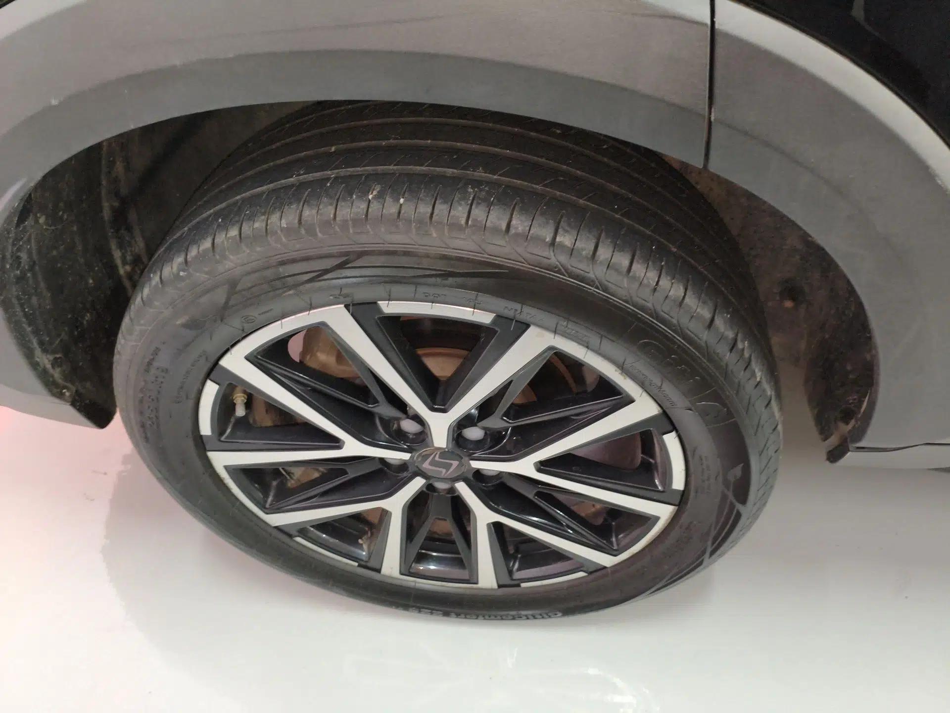 SOL X8 PLUS 2023 1.5 TGDI DCT Smart Edition 7-Seater — миниатюра 11