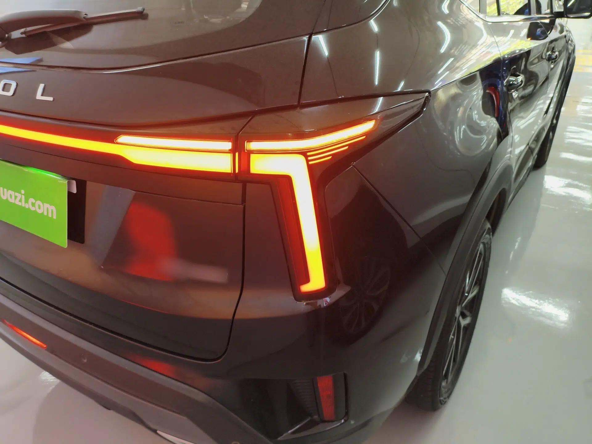SOL X8 PLUS 2023 1.5 TGDI DCT Smart Edition 7-Seater — миниатюра 14