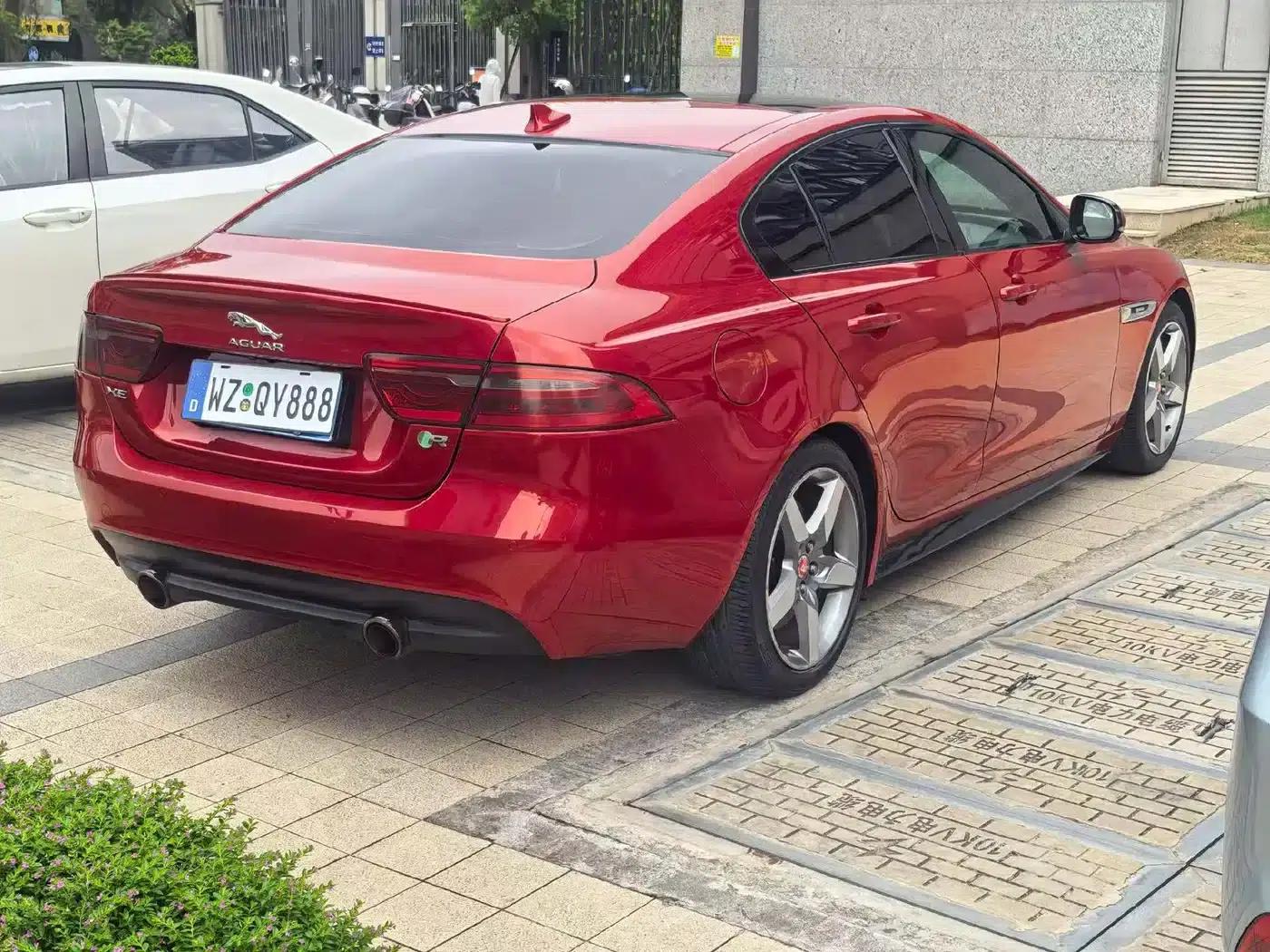 Jaguar XE 2015 2.0T 200PS R-Sport — миниатюра 7