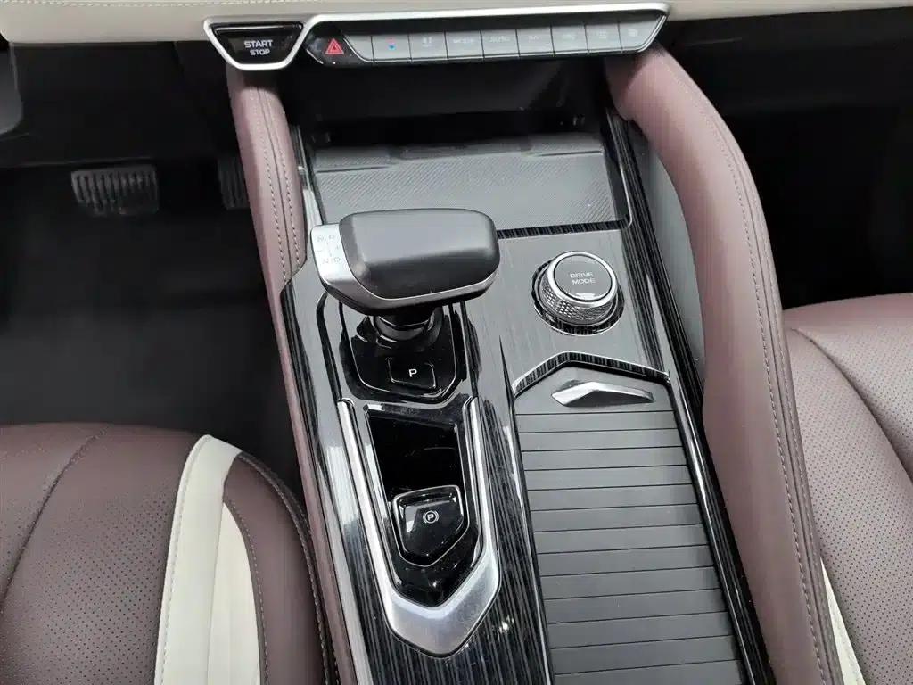 Geely Xingyue L 2024 2.0TD High-Power Automatic Two-Wheel Drive Cloud Edition — миниатюра 13