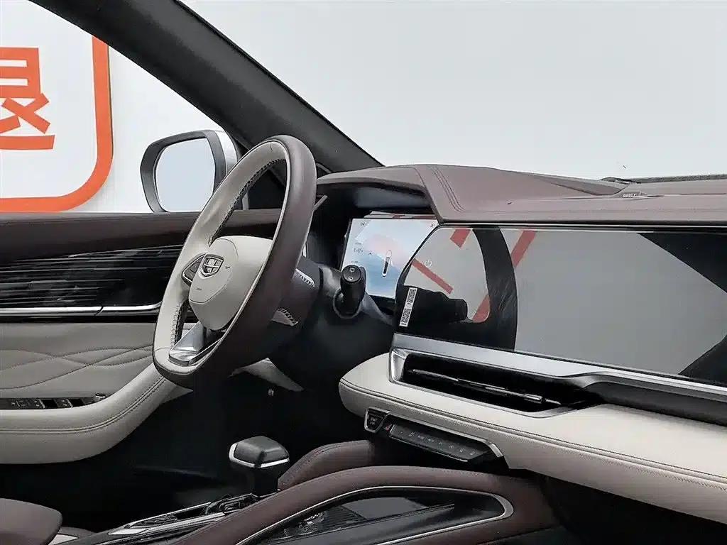 Geely Xingyue L 2024 2.0TD High-Power Automatic Two-Wheel Drive Cloud Edition — миниатюра 22