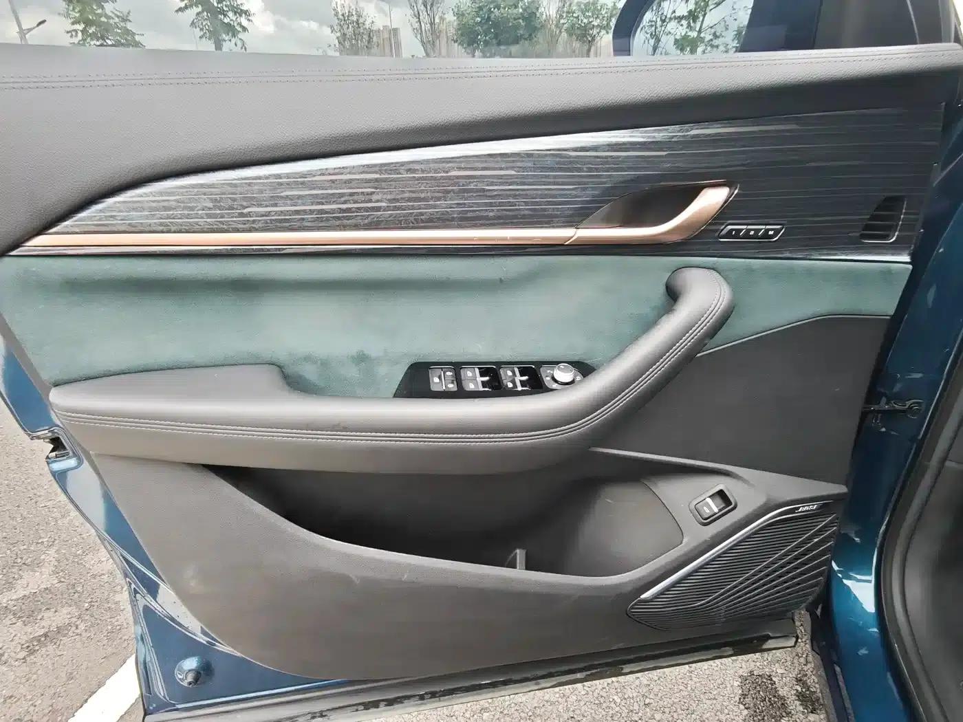Geely Xingyue L 2021 2.0TD High-Power Automatic Four-Wheel Drive Flagship Edition — миниатюра 24
