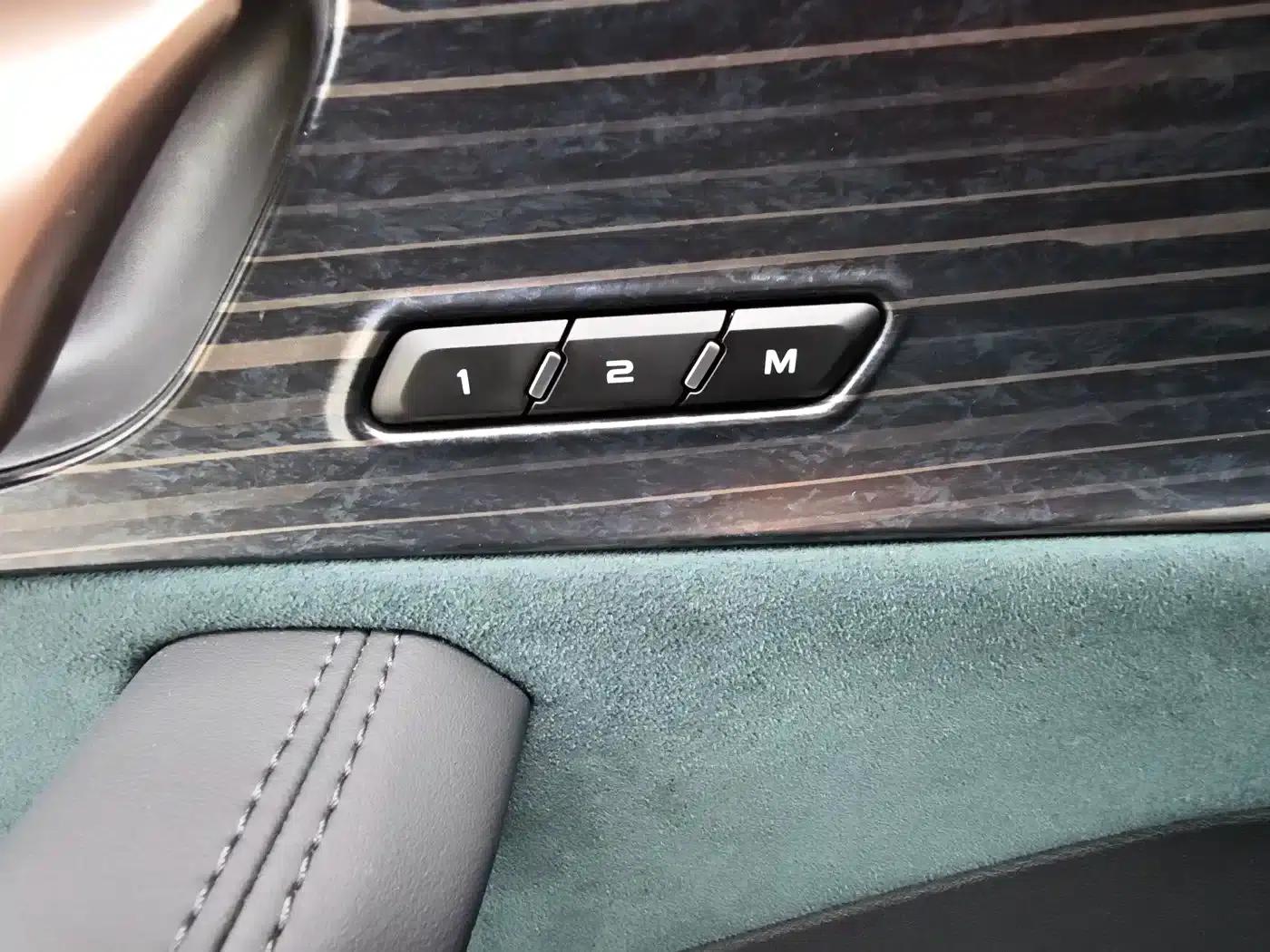 Geely Xingyue L 2021 2.0TD High-Power Automatic Four-Wheel Drive Flagship Edition — миниатюра 26