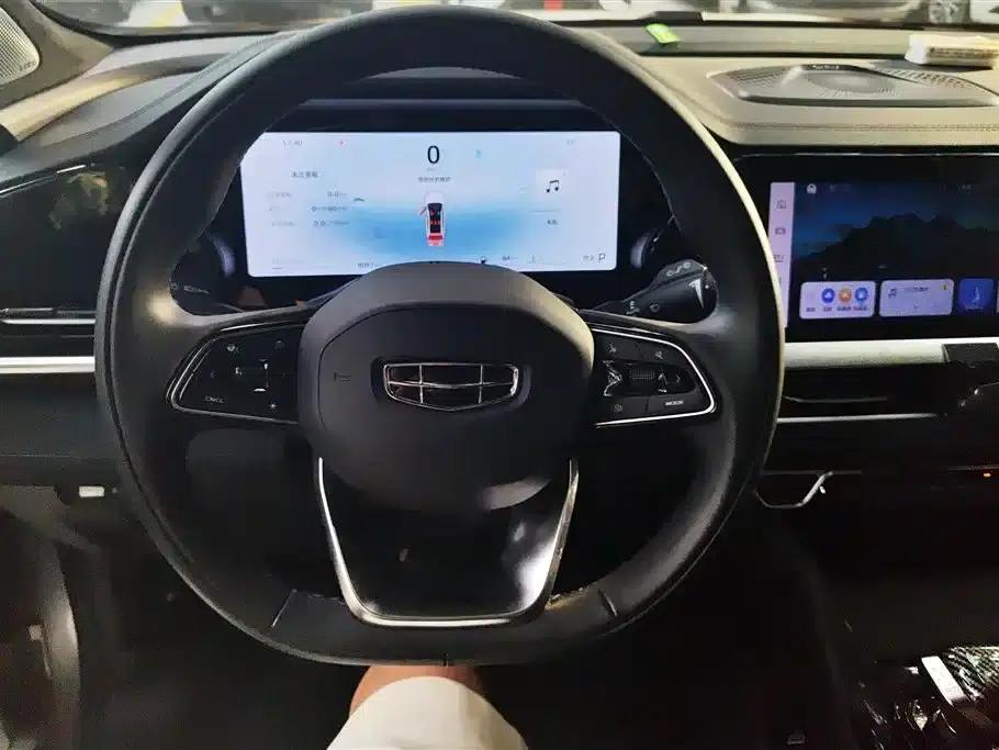 Geely Xingyue L 2024 2.0TD High-Power Automatic Two-Wheel Drive Sky Edition — миниатюра 15