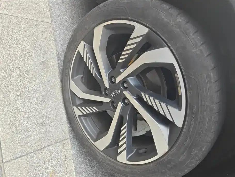 Geely Xingyue L 2023 2.0TD High-Power Automatic Two-Wheel Drive Flagship Edition — миниатюра 6