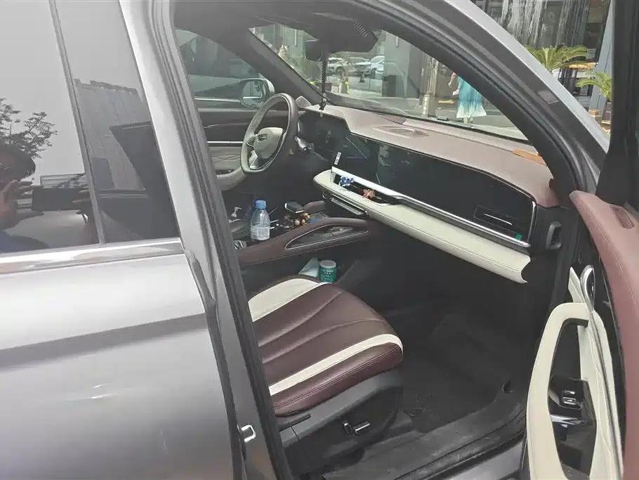 Geely Xingyue L 2023 2.0TD High-Power Automatic Two-Wheel Drive Flagship Edition — миниатюра 8