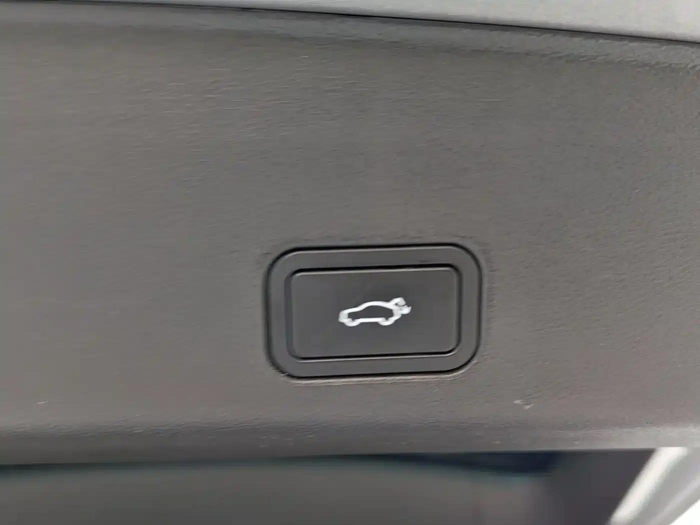 Geely Xingyue L 2025 Oriental Radiance 2.0TD Automatic Star Edition — миниатюра 16