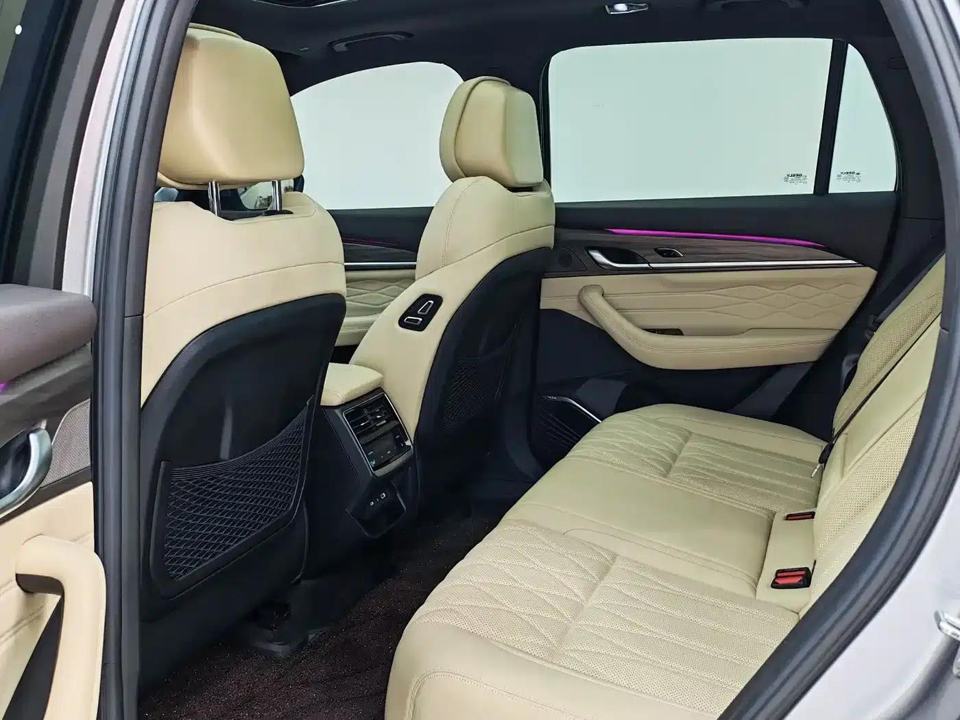 Geely Xingyue L 2025 Oriental Radiance 2.0TD Automatic Star Edition — миниатюра 7