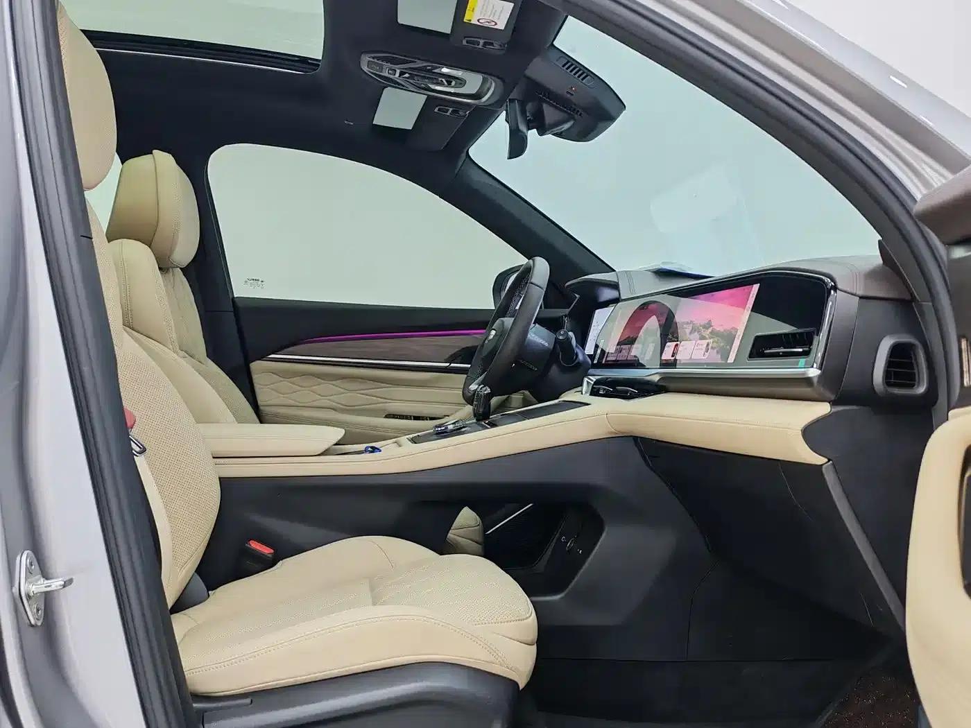 Geely Xingyue L 2025 Oriental Radiance 2.0TD Automatic Star Edition — миниатюра 8