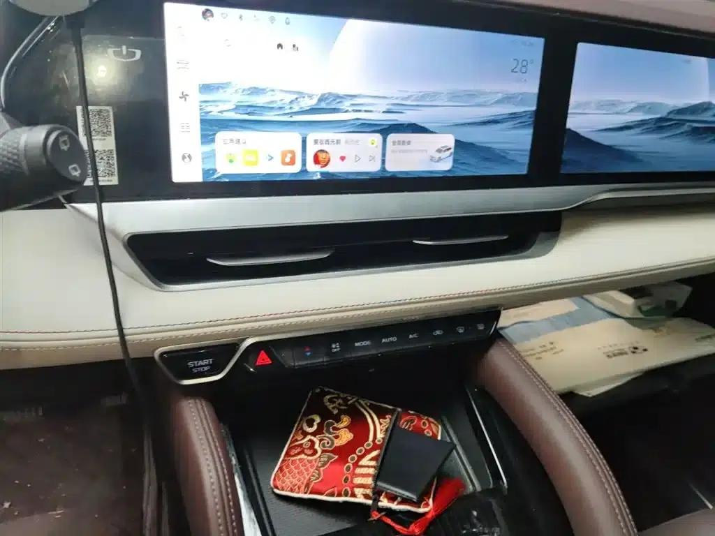 Geely Xingyue L 2021 2.0TD DCT EVO 2WD Premium Edition — миниатюра 9