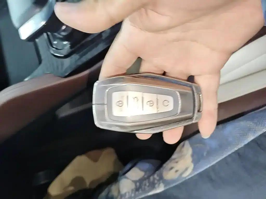 Geely Xingyue L 2021 2.0TD DCT EVO 2WD Premium Edition — миниатюра 9