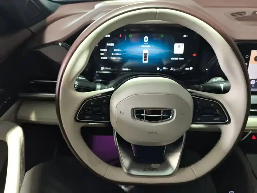 Geely Xingyue L 2024 2.0TD High-Power Automatic Two-Wheel Drive Cloud Edition — миниатюра 11