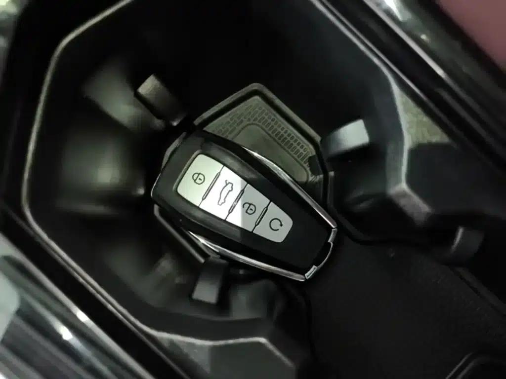 Geely Xingyue L 2024 2.0TD High-Power Automatic Two-Wheel Drive Cloud Edition — миниатюра 9