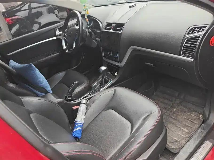 Geely Emgrand 2015 Sedan 1.5L CVT Upward Edition — миниатюра 8