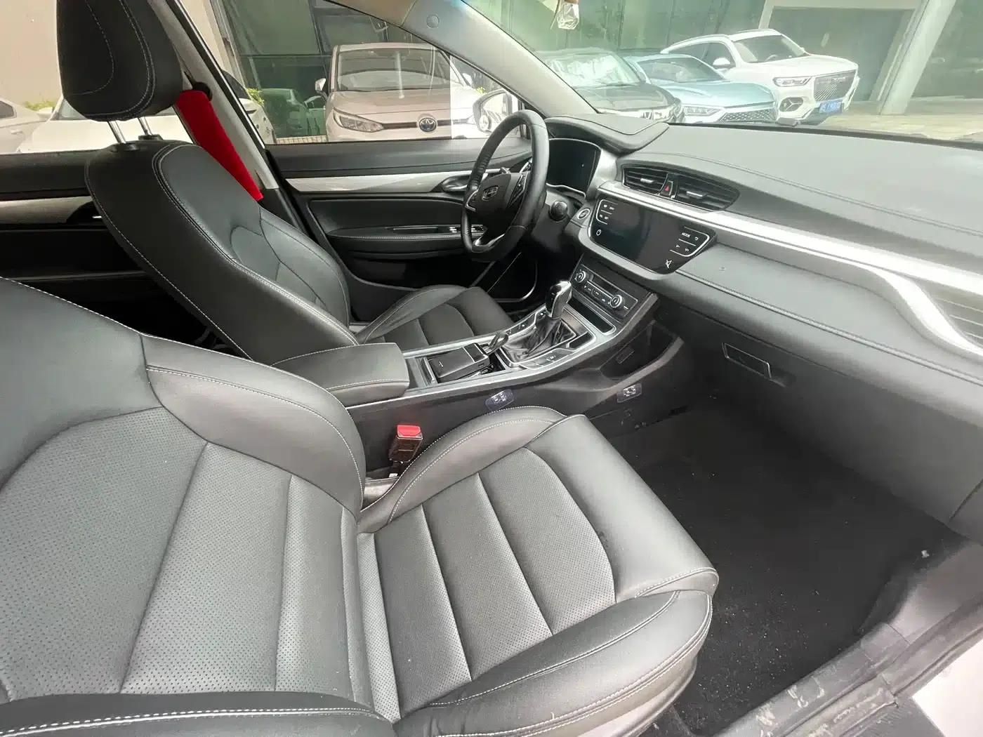 Geely Emgrand 2020 1.5L CVT Upward Edition — миниатюра 7