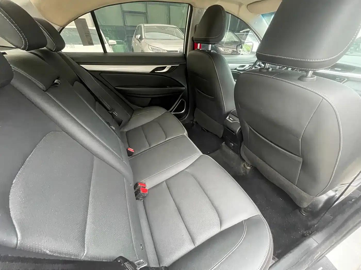 Geely Emgrand 2020 1.5L CVT Upward Edition — миниатюра 8