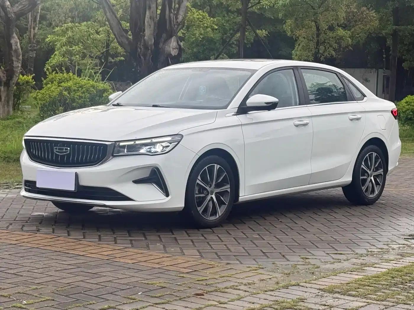 Geely Emgrand 2022 4th Generation 1.5L CVT Premium — миниатюра 1