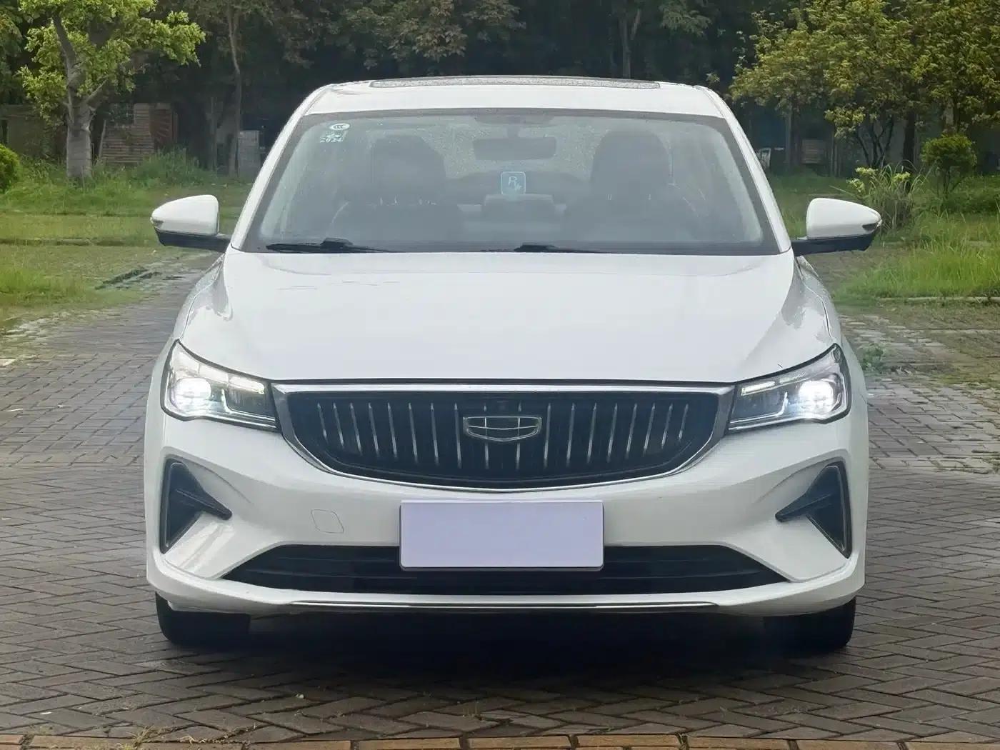 Geely Emgrand 2022 4th Generation 1.5L CVT Premium — миниатюра 2