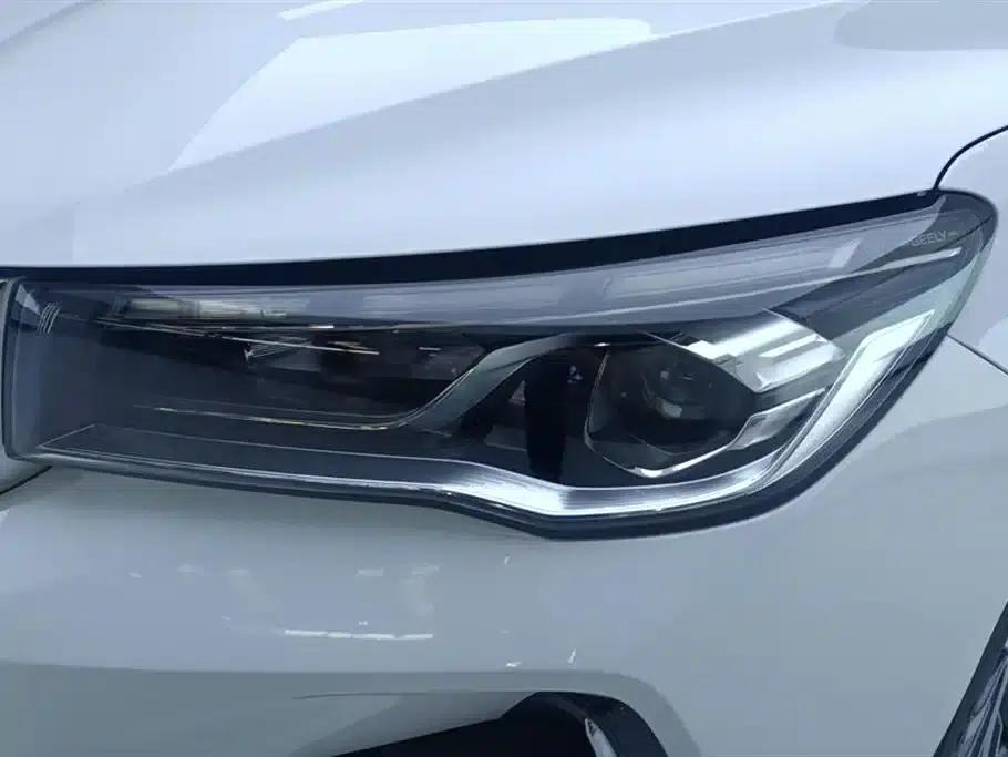 Geely Emgrand 2025 4th Generation 1.5L CVT Dragon Edition — миниатюра 5