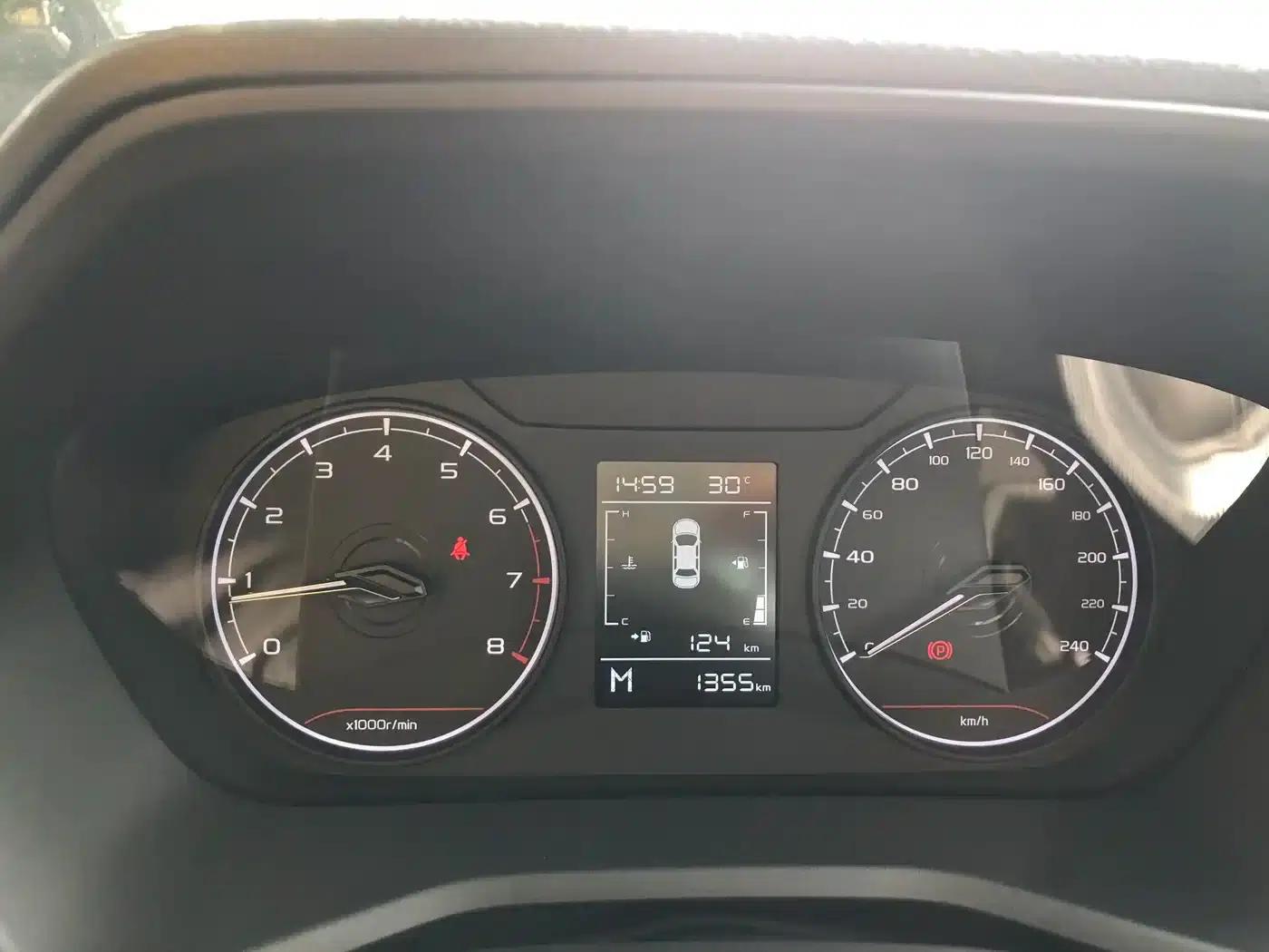 Geely Emgrand 2025 1.5L Manual Star Edition — миниатюра 4
