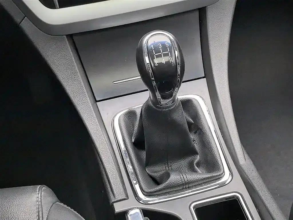 Geely Emgrand 2016 Sedan 1.5L Manual Upgrade Version — миниатюра 13