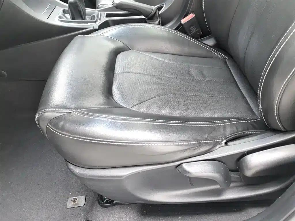 Geely Emgrand 2016 Sedan 1.5L Manual Upgrade Version — миниатюра 20