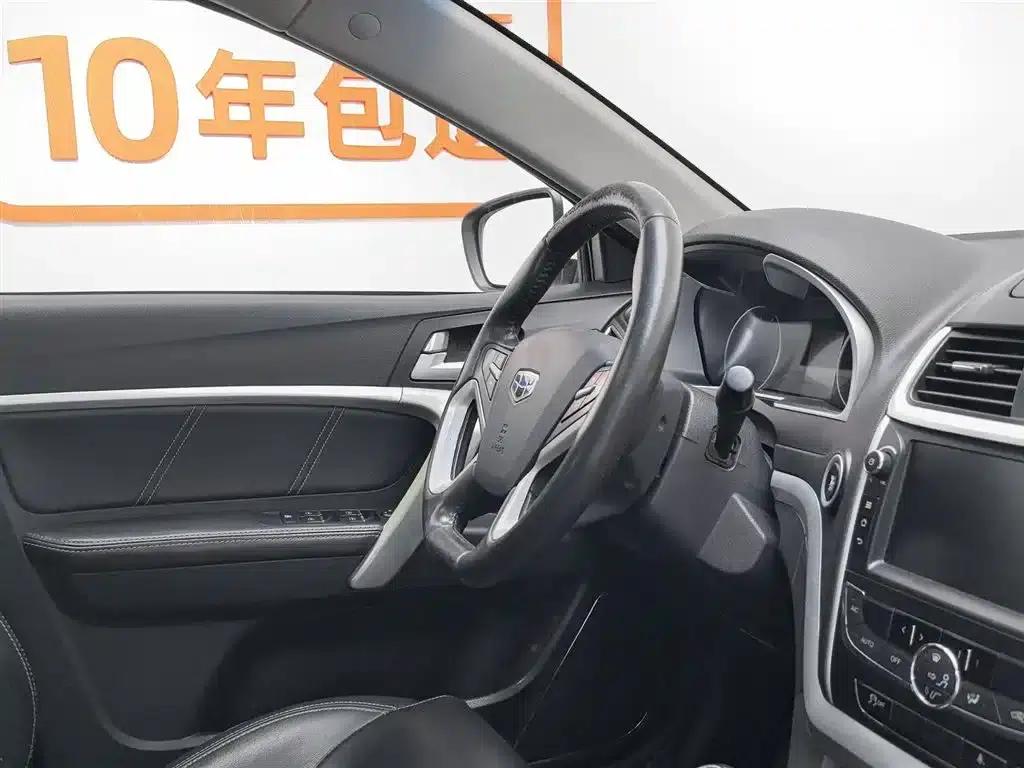 Geely Emgrand 2016 Sedan 1.5L Manual Upgrade Version — миниатюра 22