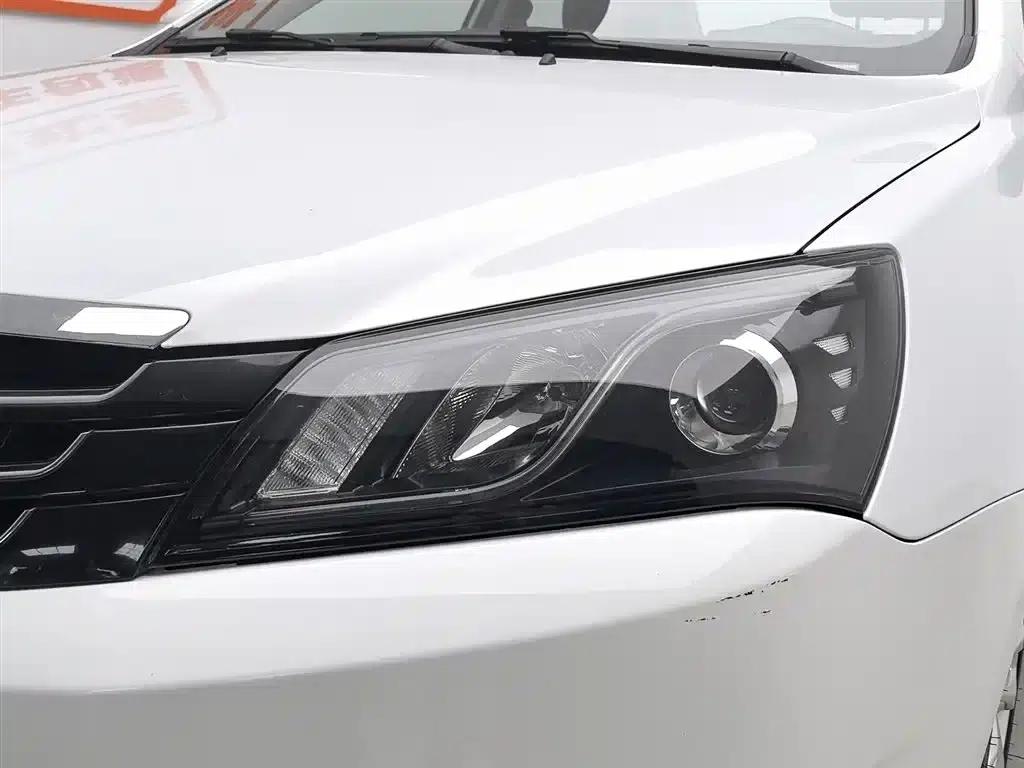 Geely Emgrand 2016 Sedan 1.5L Manual Upgrade Version — миниатюра 7
