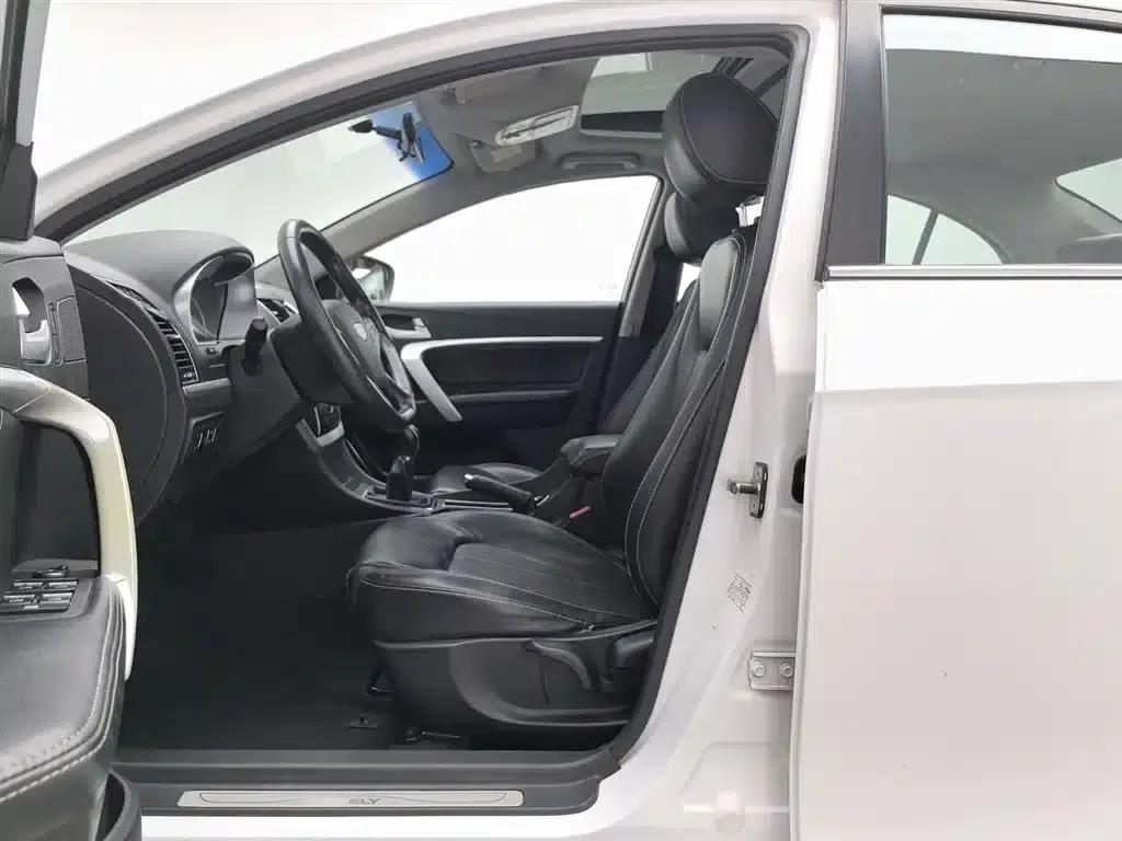 Geely Emgrand 2016 Sedan 1.5L Manual Upgrade Version — миниатюра 10