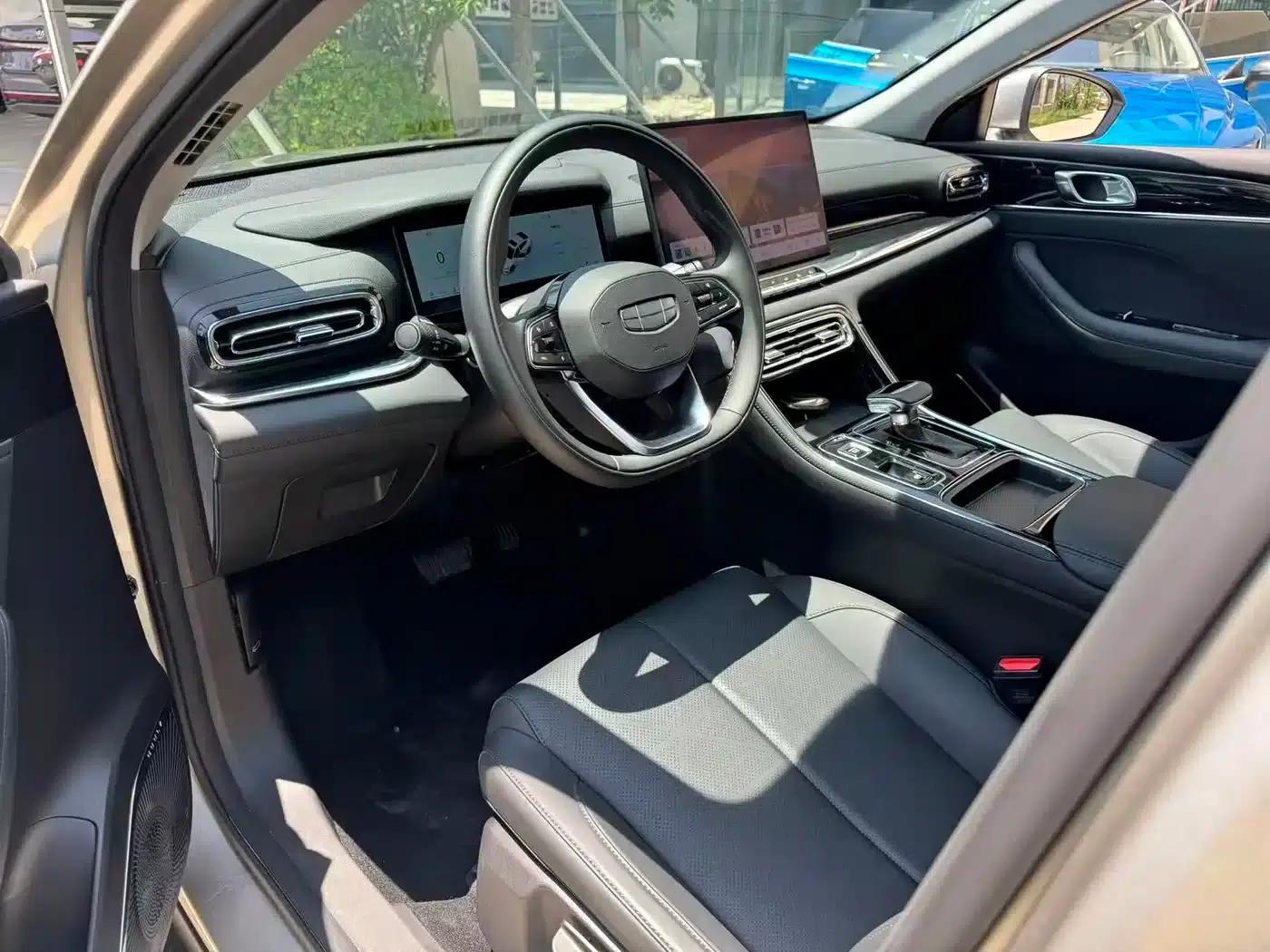 Geely Emgrand 2026 5th Generation 1.5L CVT Luxury — миниатюра 5
