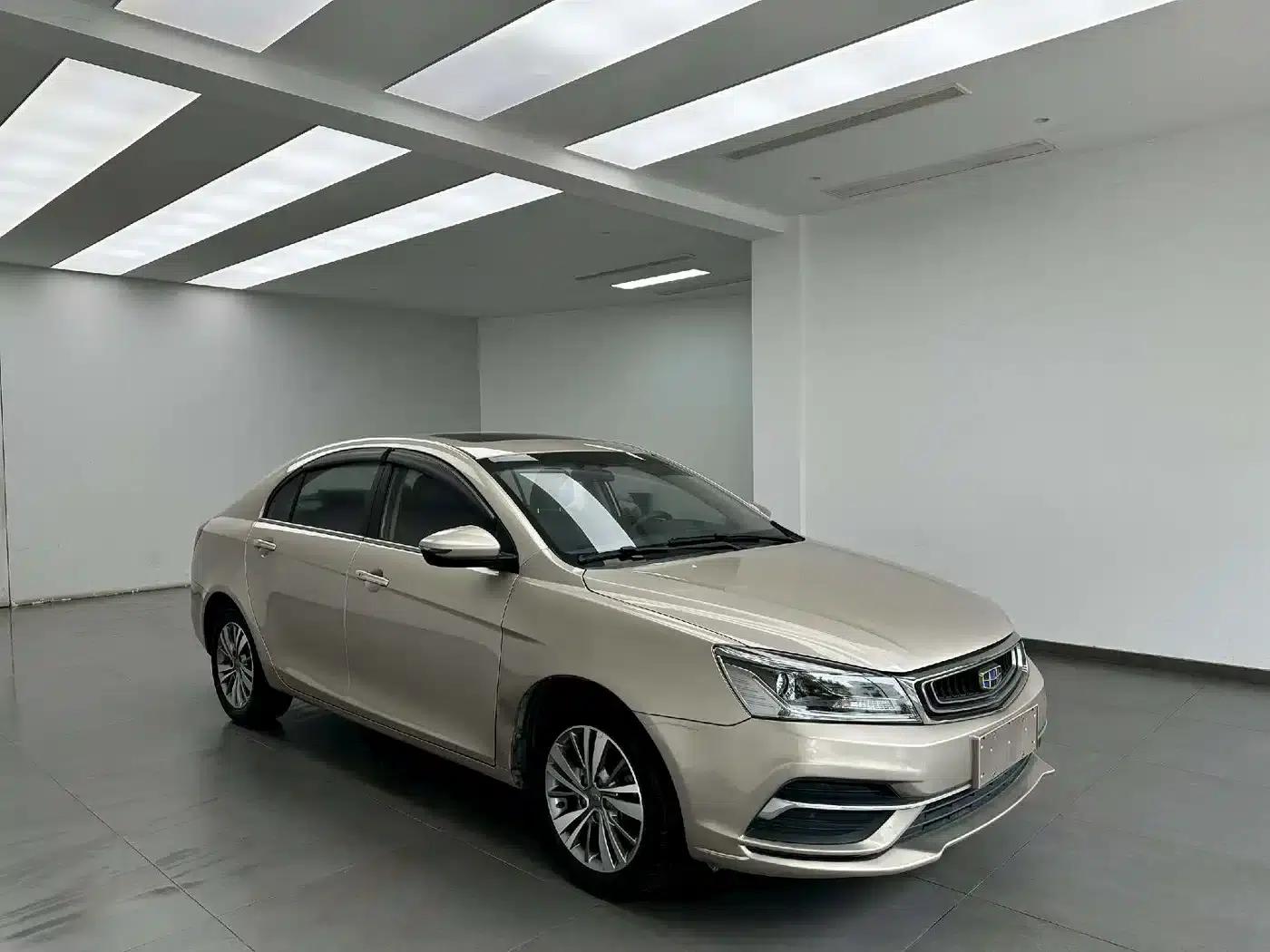 Geely Emgrand 2018 1.5L Manual Upward Connected Edition — миниатюра 3