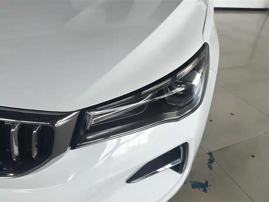 Geely Emgrand 2025 4th Generation 1.5L CVT Flagship Edition — миниатюра 5
