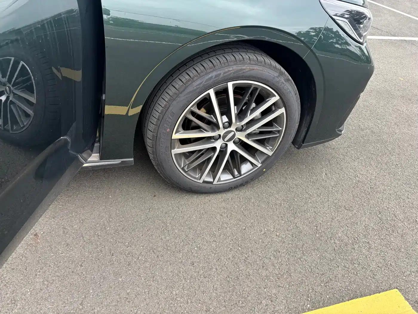 Geely Emgrand 2026 5th Generation 1.5T DCT Flagship Edition — миниатюра 12