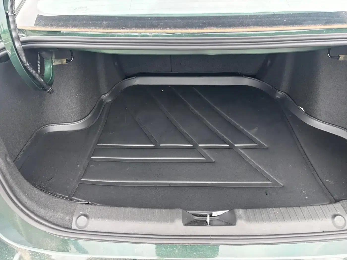 Geely Emgrand 2026 5th Generation 1.5T DCT Flagship Edition — миниатюра 13
