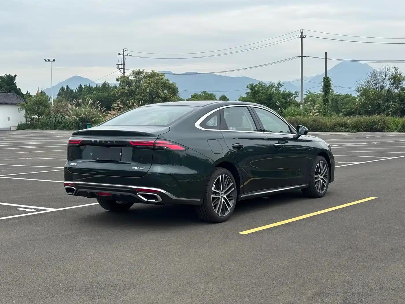 Geely Emgrand 2026 5th Generation 1.5T DCT Flagship Edition — миниатюра 14