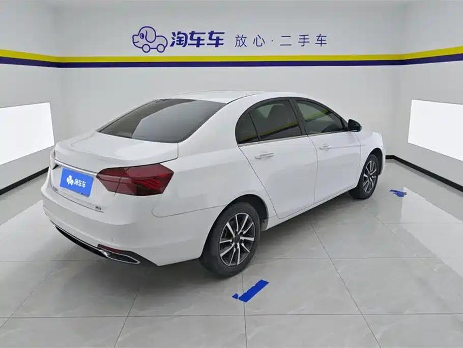 Geely Emgrand 2020 1.5L Manual Upgrade Edition — миниатюра 3