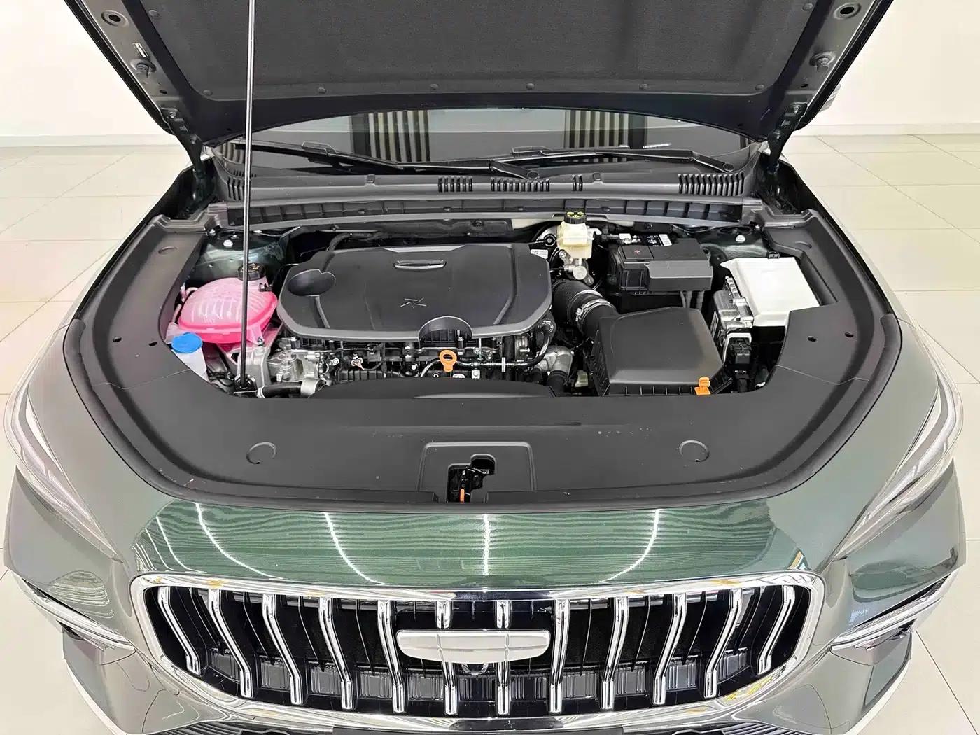 Geely Emgrand 2026 5th Generation 1.5T DCT Flagship Edition — миниатюра 4