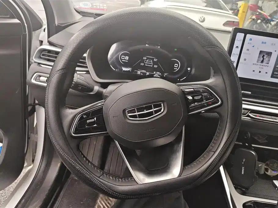 Geely Emgrand 2023 4th Generation Champion Edition 1.5L CVT Premium — миниатюра 15