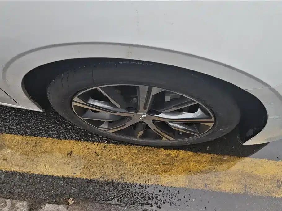 Geely Emgrand 2023 4th Generation Champion Edition 1.5L CVT Premium — миниатюра 6