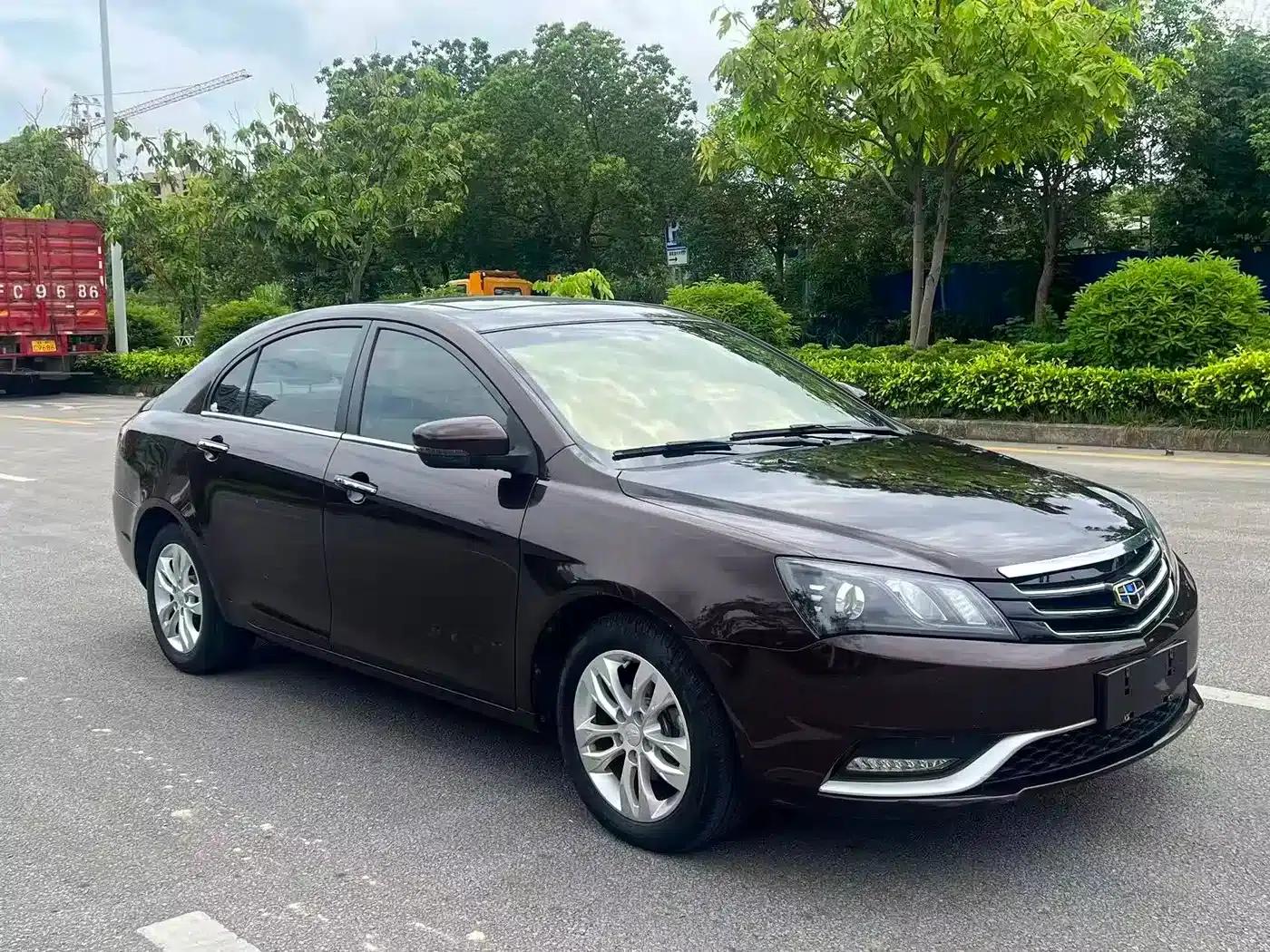 Geely Emgrand 2014 Sedan 1.5L CVT Elite — миниатюра 3