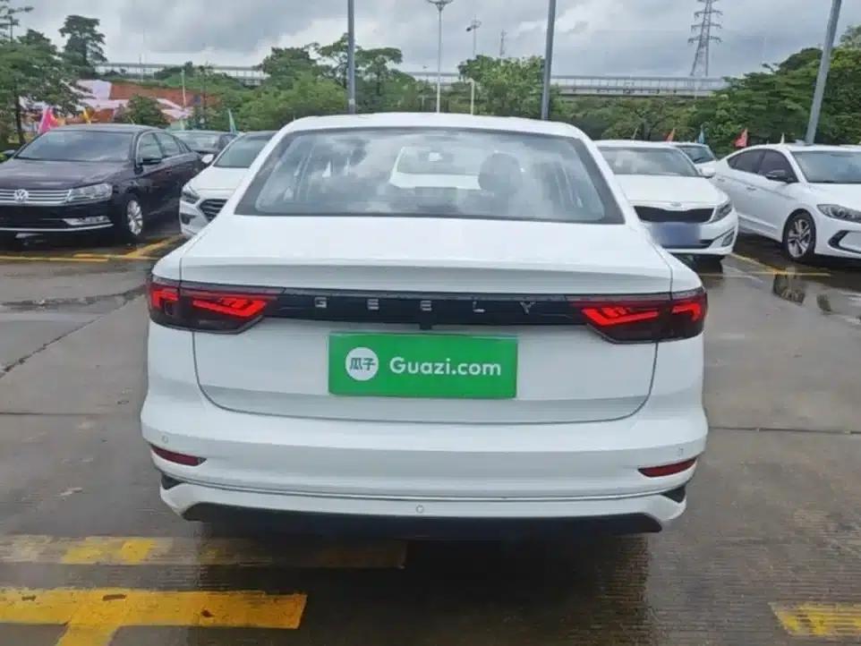 Geely Emgrand 2022 Generation 4 1.5L Manual Deluxe — миниатюра 11
