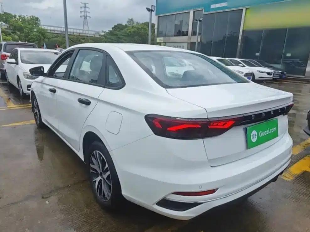 Geely Emgrand 2022 Generation 4 1.5L Manual Deluxe — миниатюра 13